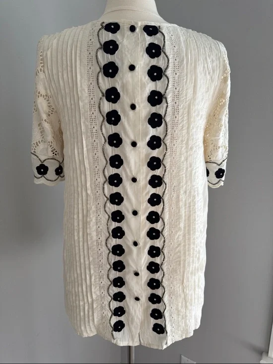 Floreat Anthropologie Tunic Blouse Top - Ivory/Black Floral Lace, Size 12 - Picture 7 of 11